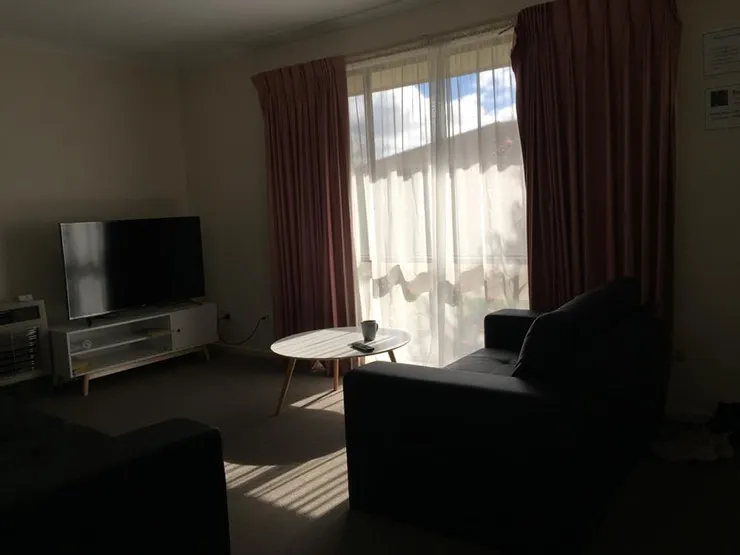 陽光煦煦，寧靜的午後