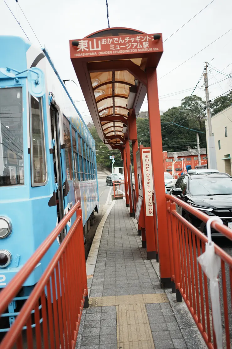 月台真的很小很小