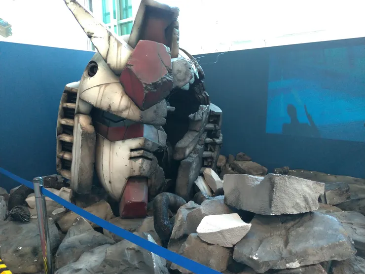 鋼彈展區外1:1鋼彈頭