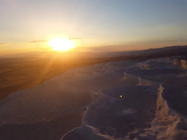 想要蒐集每個地方的日落，幸運的在棉堡等到日落。
