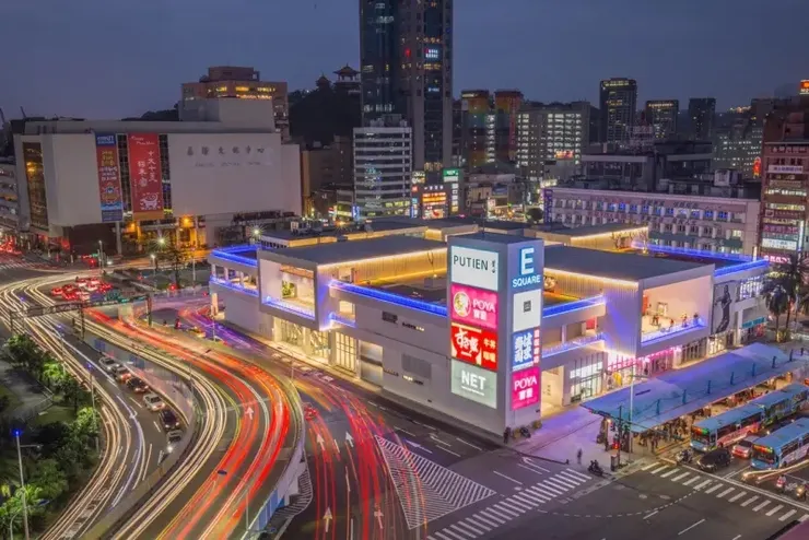 中國土地一寸不能讓，呃，邪惡的廠商