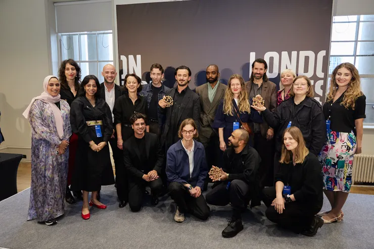 所有得獎者合影。© London Design Biennale 2025