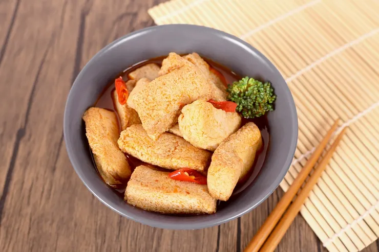 同樣使用18香麻辣醬汁入味，香麻不膩、越吃越涮嘴，讓人忍不住一口氣吃完整包還意猶未盡。（資料來源：愛雅辣呦）