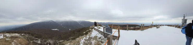 山頂全景照