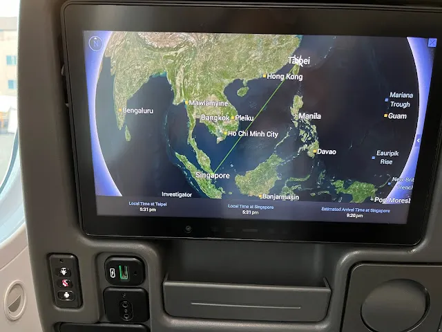 飛行日記(57) 新加坡航空 台北TPE - 新加坡SIN SQ879