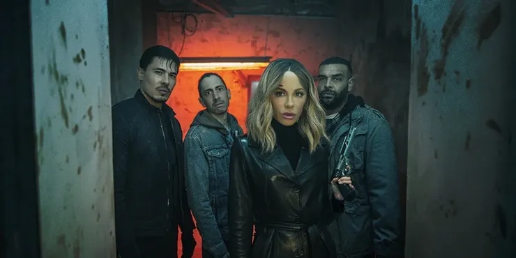 《限時營救》劇照