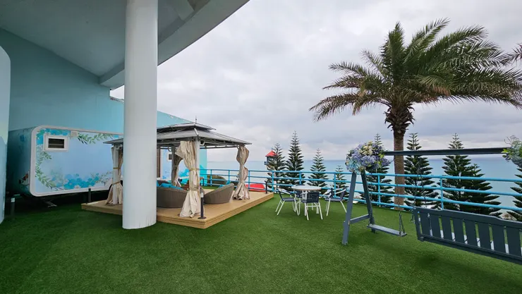 這是遠雄海洋公園的露營車!只有一輛相當搶手!