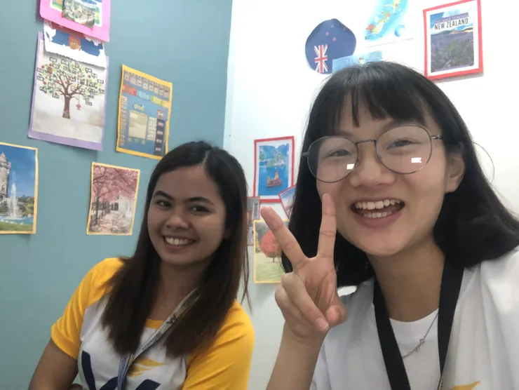 今天有跟listening 的老師拍照跟follow Ig