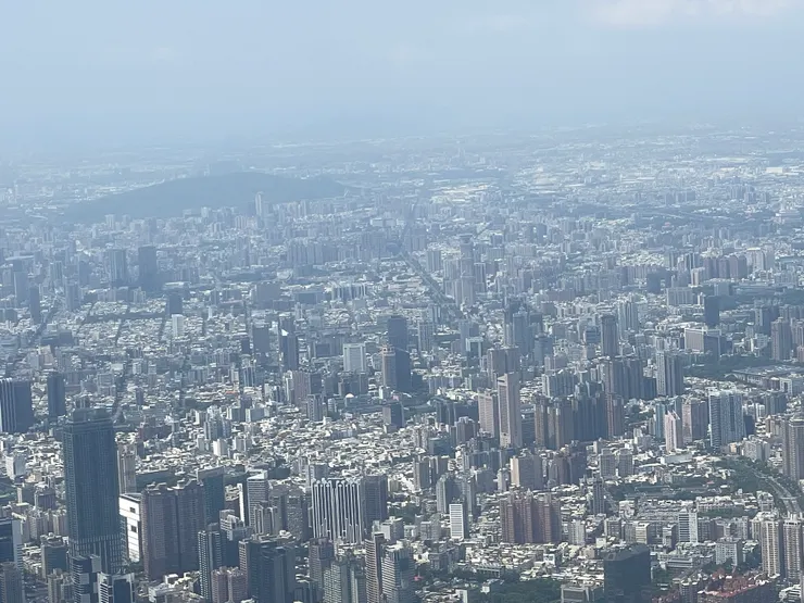 起飛後的空中美照來一張