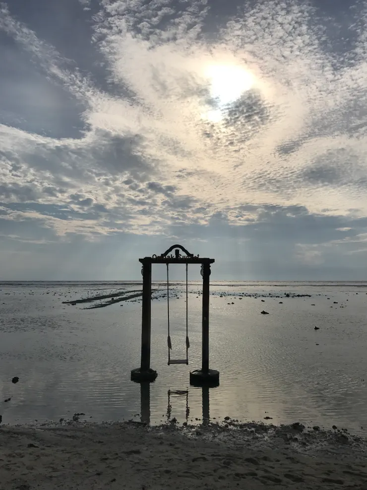 海上鞦韆