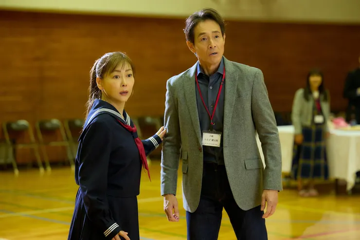 讓中山穿上水手服,跟老拍檔吉田榮作上演「重遇初戀對象」的戲碼,既諷刺又有意思