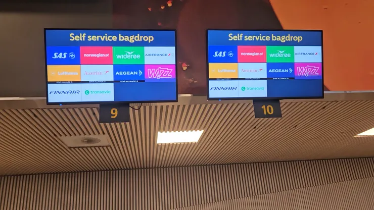 行李託運櫃檯 (Self service bagdrop)