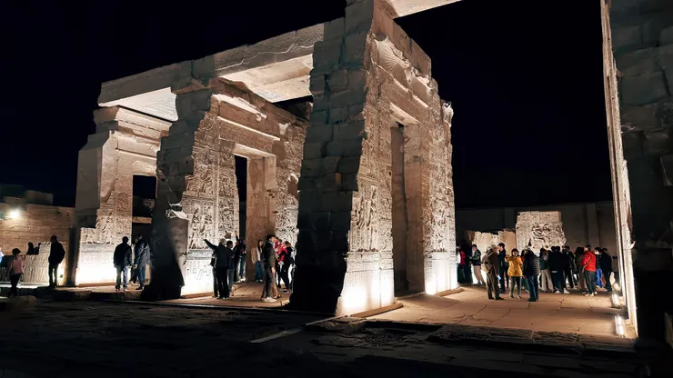 神廟毀壞嚴重，近年變熱門參觀景點。