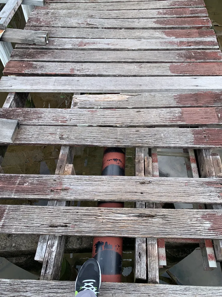 在這個大浮島上跑還是要小心的。