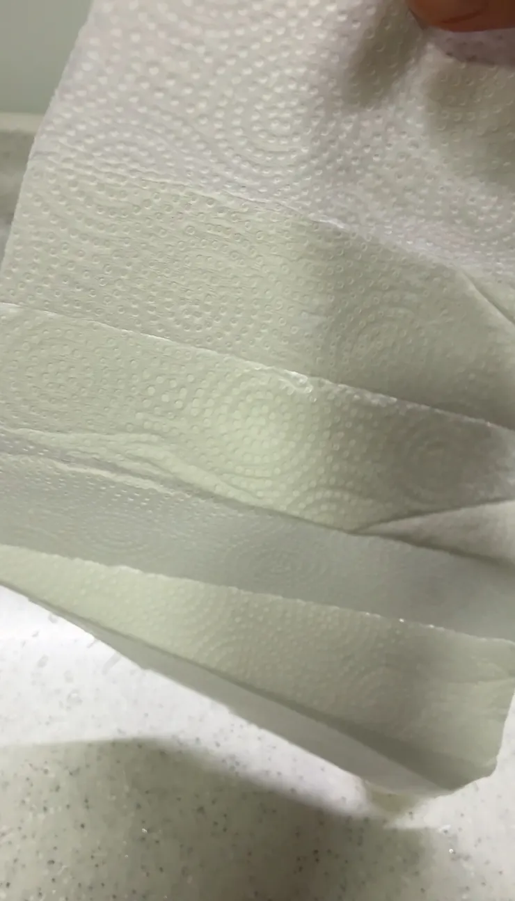 看那濕度，直接用1.5張來擦