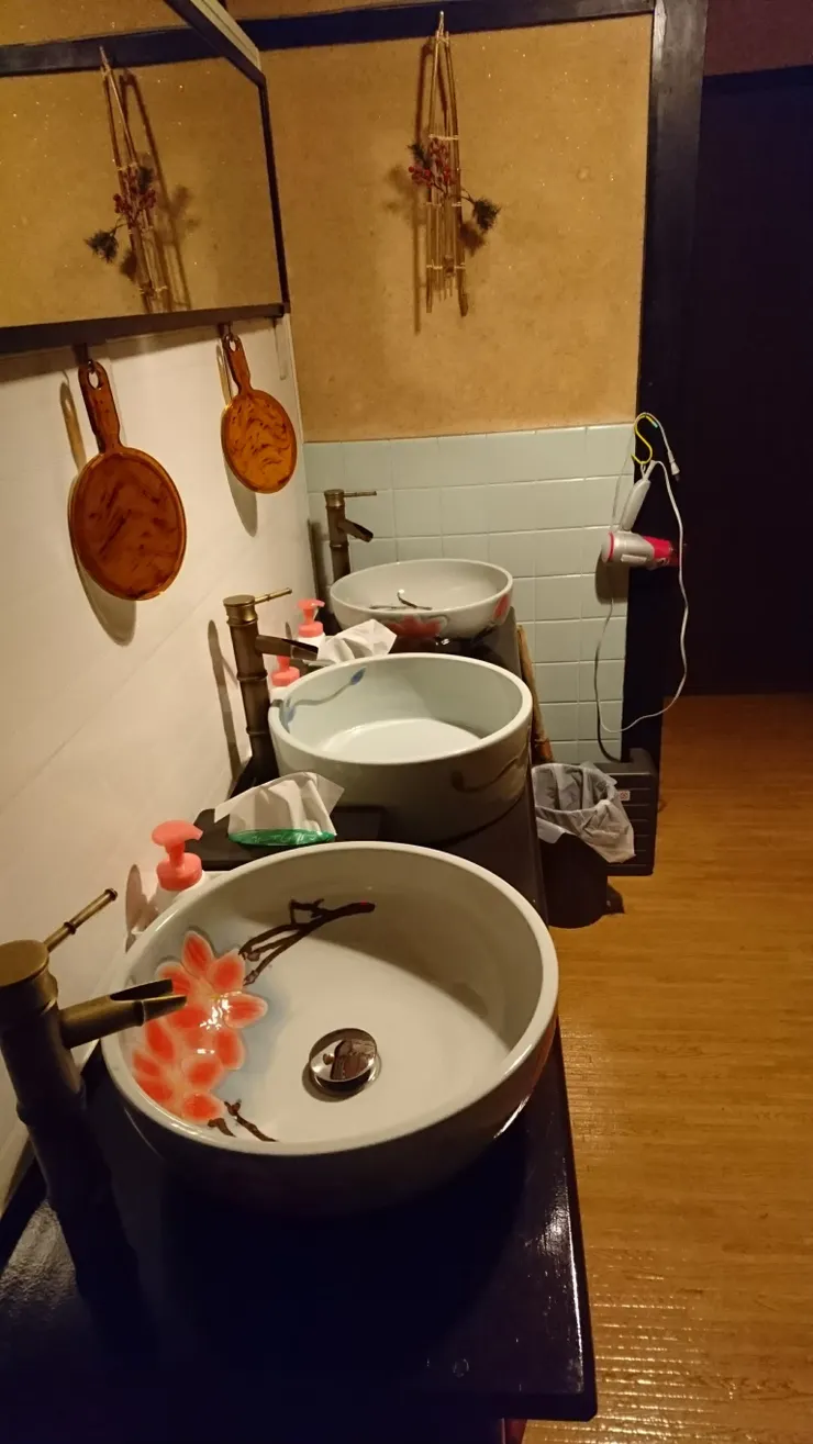 二樓也可以盥洗，就是沒辦法洗澡