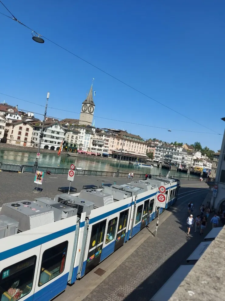 沿著利馬特河周邊