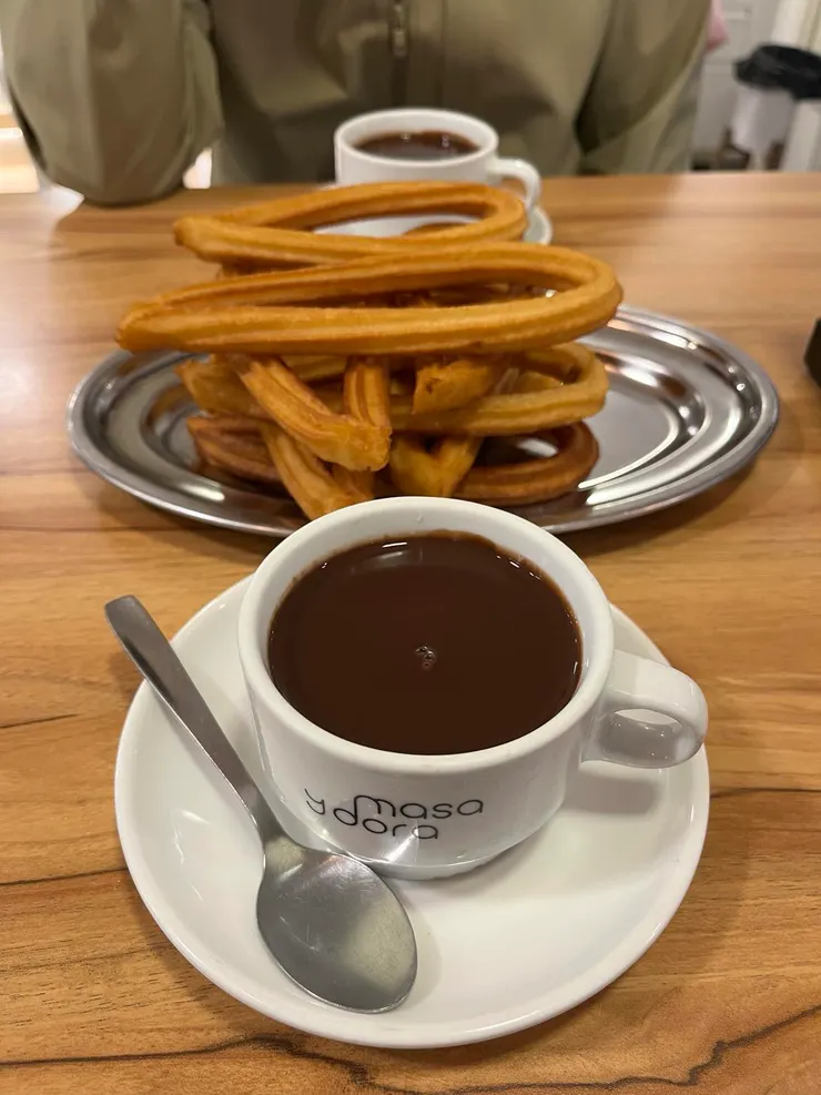 No description available.