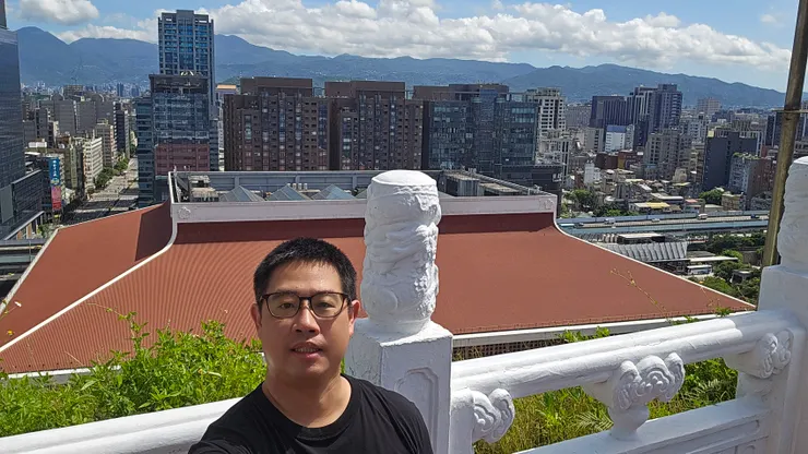 這是上午的屋頂花園!真的超熱!