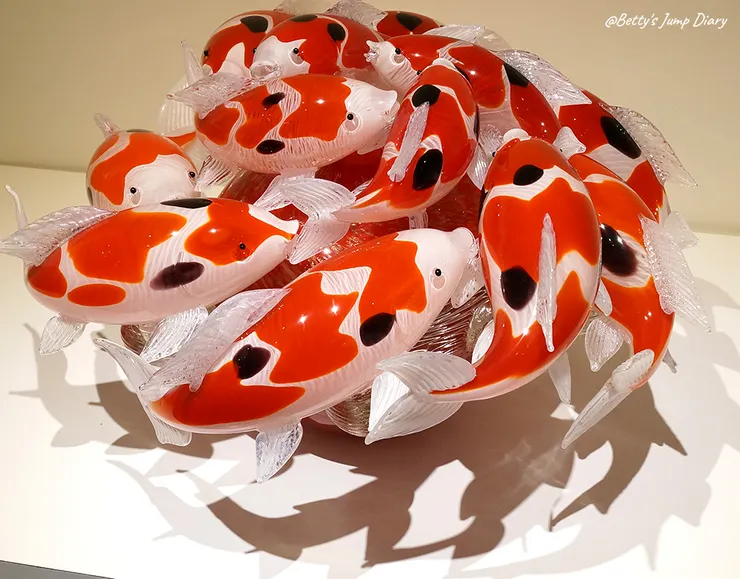 ▲新竹市玻璃工藝博物館-「時光璃影」聯展/圖片來源:Betty's Jump Diary