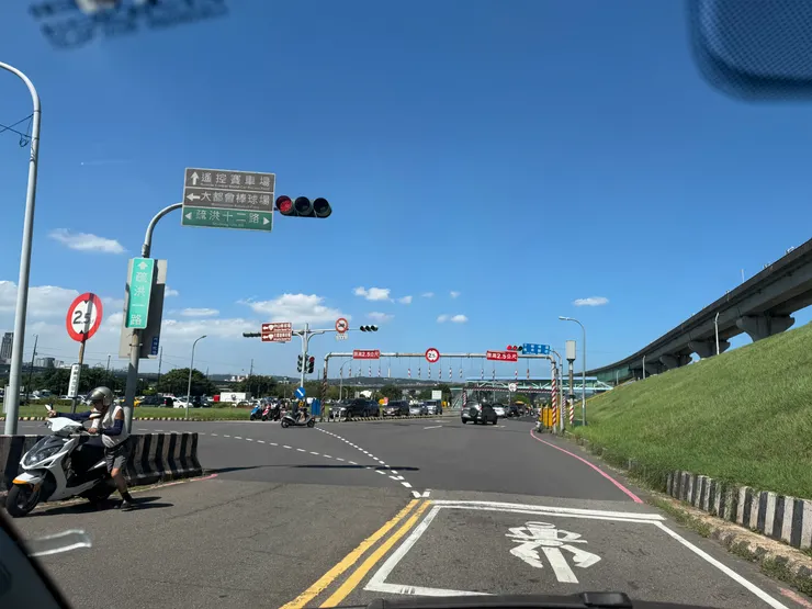 2025/09/28 接我姐路上的風景