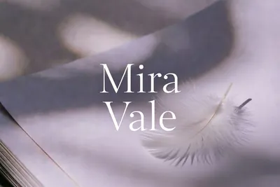 Mira Vale 燭光書齋-星星迴廊