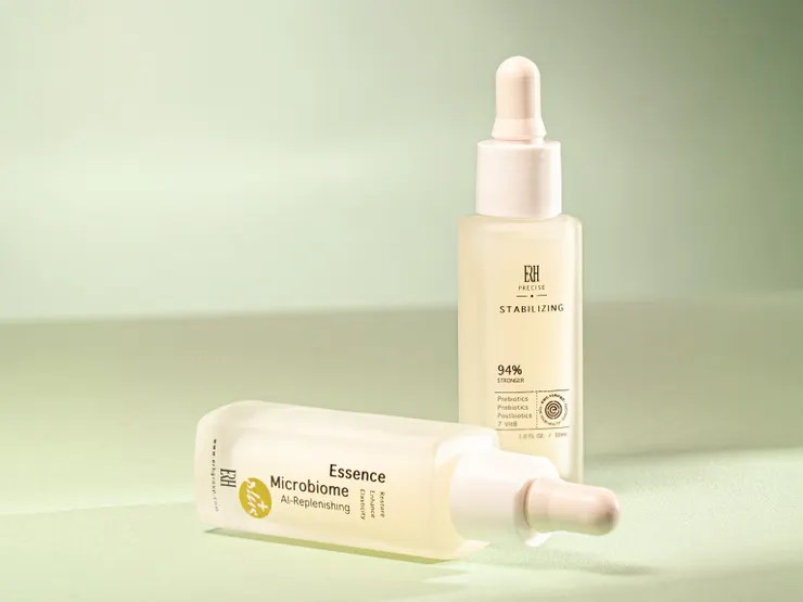 圖說：ERH「AI‧積泌修護精華液」以維持肌膚微生態平衡為核心，搭配韓國專利萃取的植物囊泡，更能發揮植萃的保養效果，協助維護皮膚屏障。（資料來源：十藝生技）