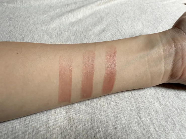 左邊是塗一層，中間是塗兩層，右邊塗三層