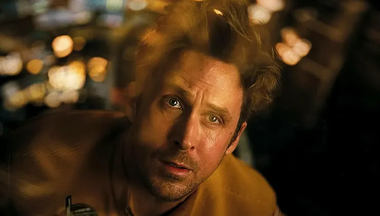 他不是天生的英雄，卻還是把任務走完了。