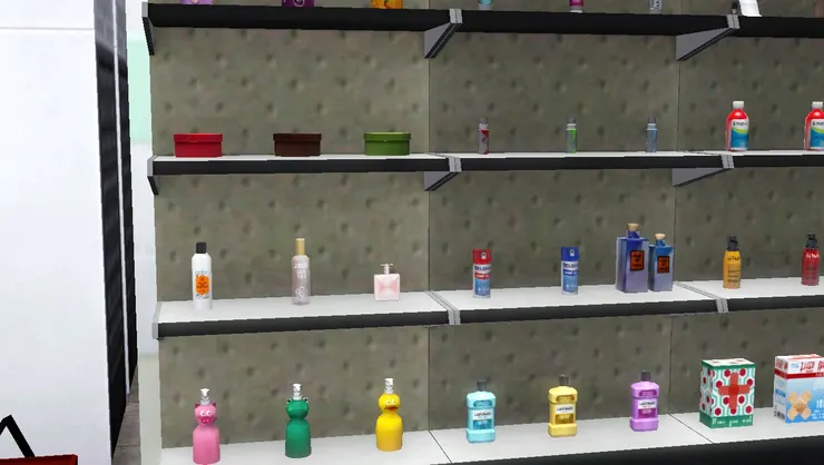 旁邊的兩個貨架擺放的是口腔用品和護膚用品。