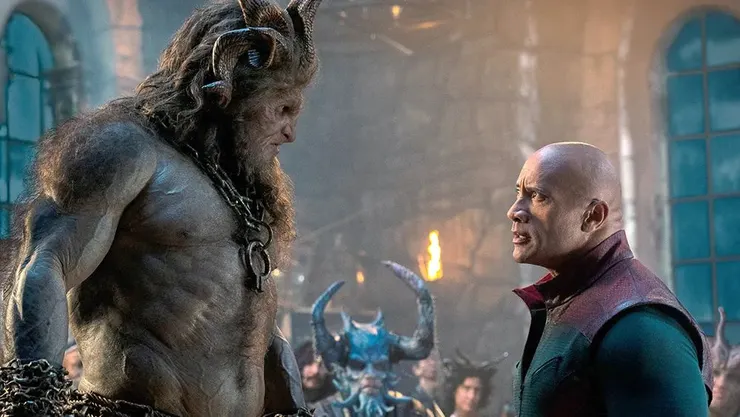 坎卜斯與卡倫正面對峙，下一秒就要用「打巴掌」決勝負。