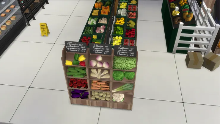 這裏我本來想放花、盆栽這些,但在平民超市,顧客應該喜歡蔬菜多於花。