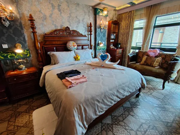 圖說:七星潭水上明月海景旅店,帶來浪漫的歐洲情調。(圖/水上明月海景旅店)