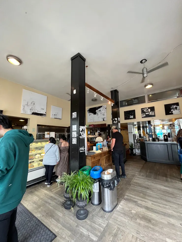 Tartine bakery 店內