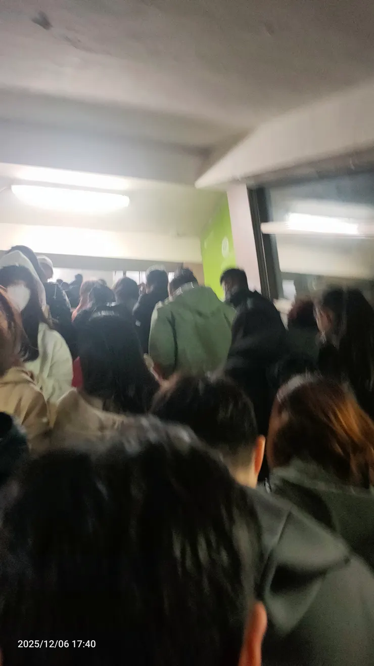 警覺會下意識拍照