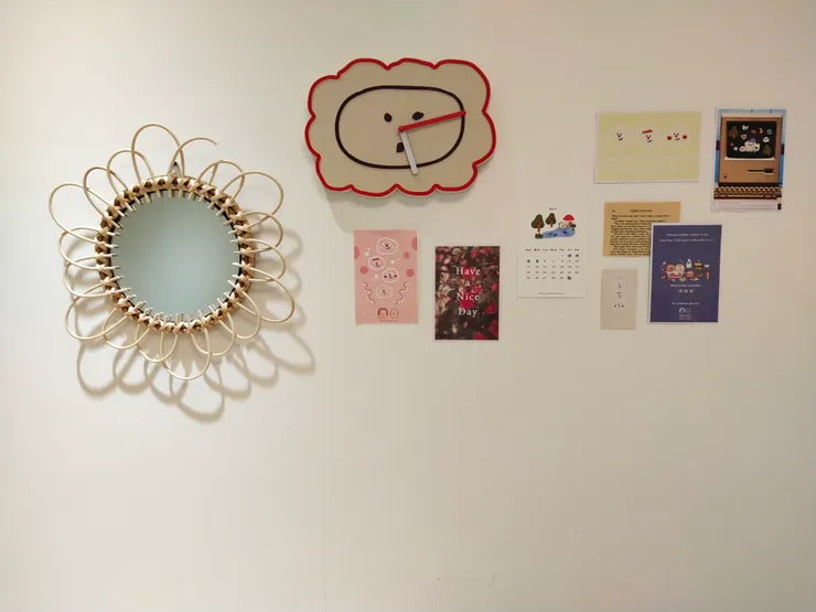 點餐櫃檯旁牆上的裝飾