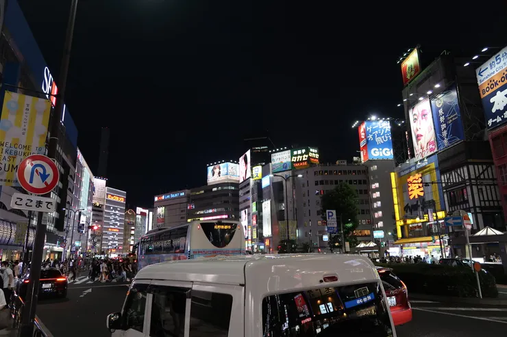 當然,晚上也有在東京跑跑。