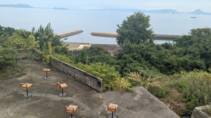 家具φ in 高見島