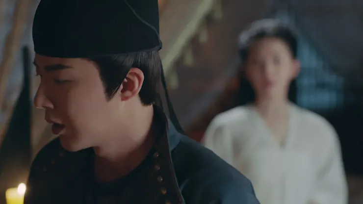 撞見更衣場面而耳朵發紅