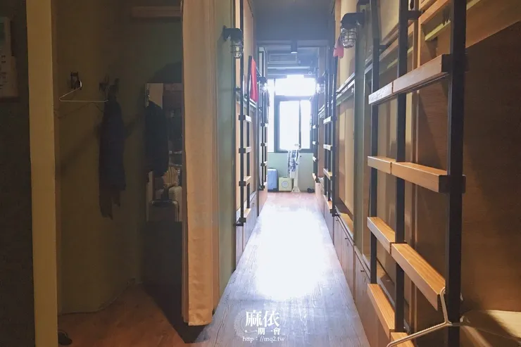 東門3號膠囊旅店