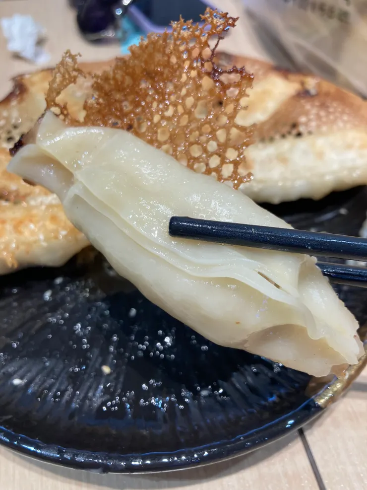 炙燒煎餃子也不錯吃！