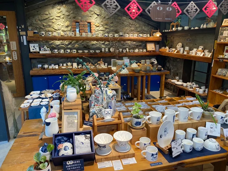 店內琳瑯滿目的作品，還好我有hold住，不然會買到剁手啊