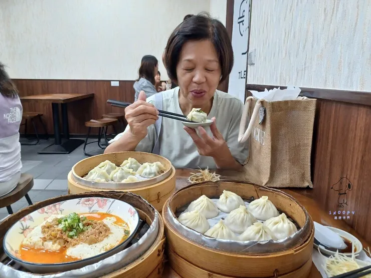 Snoopy媽快樂的笑容