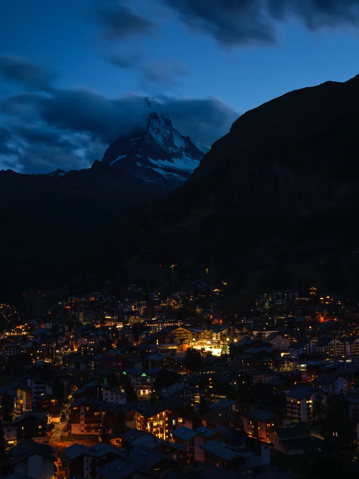 策馬特最經典的馬特洪峰夜景