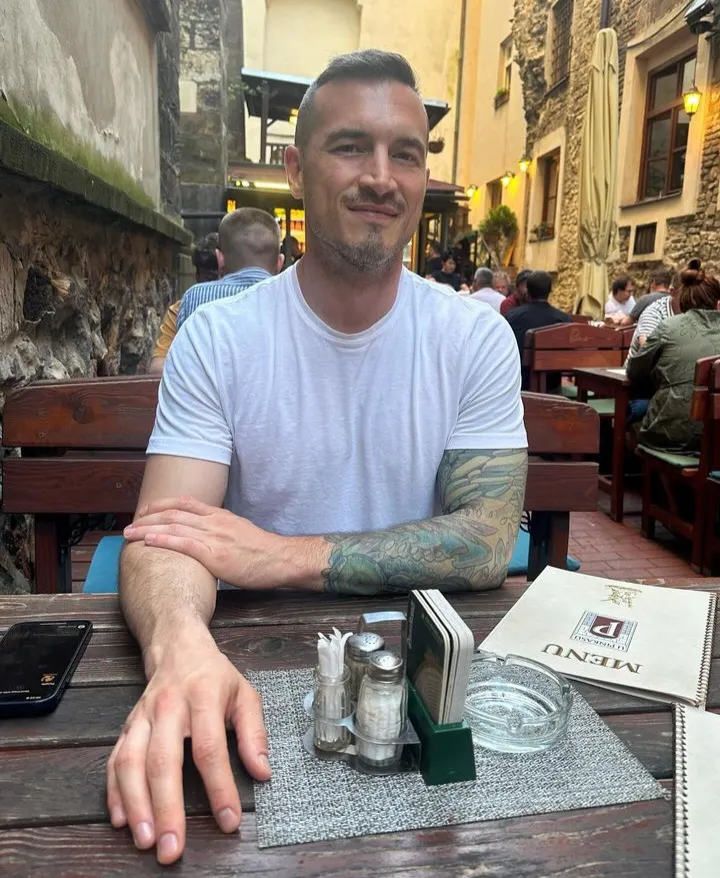 Photo Credit : @derek_kage