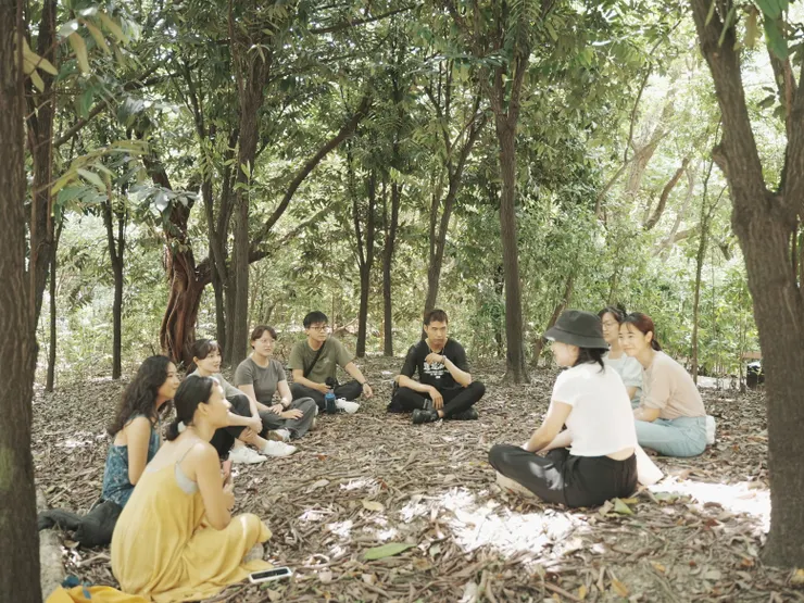 筆者所帶領之森林療癒活動—討論自然與自己的關係（當日活動攝影師拍攝）