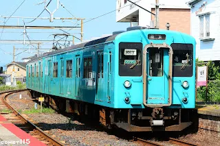 先頭端為駕駛拖車クハ104-501