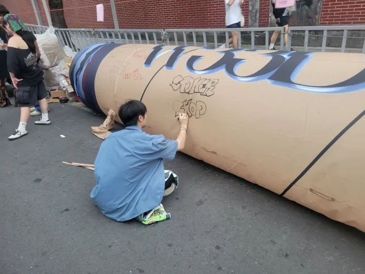 參加夥伴都紛紛在氣球寫上自己想說的話