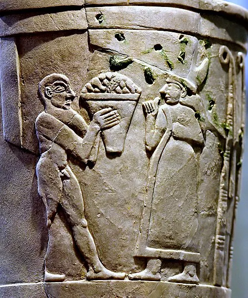 Inanna receiving offerings on the Uruk Vase