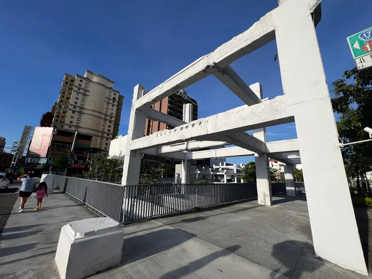 今「河樂廣場」前「中國城地下街」